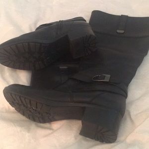 Black Bandolino boots